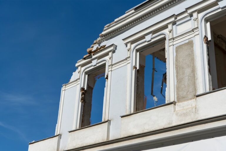 Altbau wird abgerissen