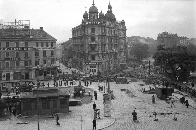 Mariahilferstraße, Bürgerspitalgasse, Mariahilfer Gürtel, Nachkriegszeit