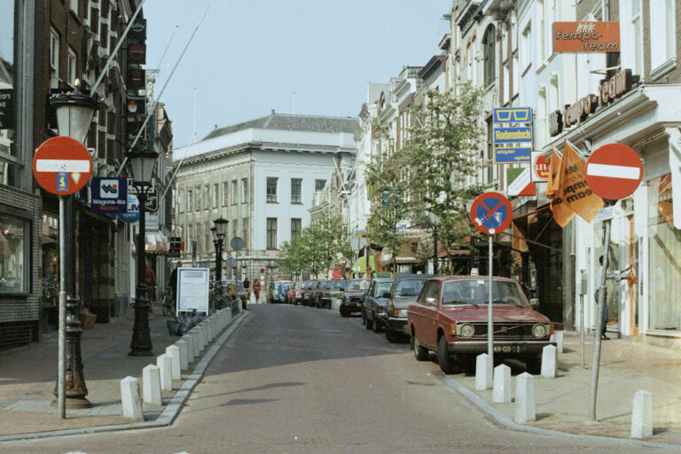 Straße, Schilder "Einfahrt verboten"