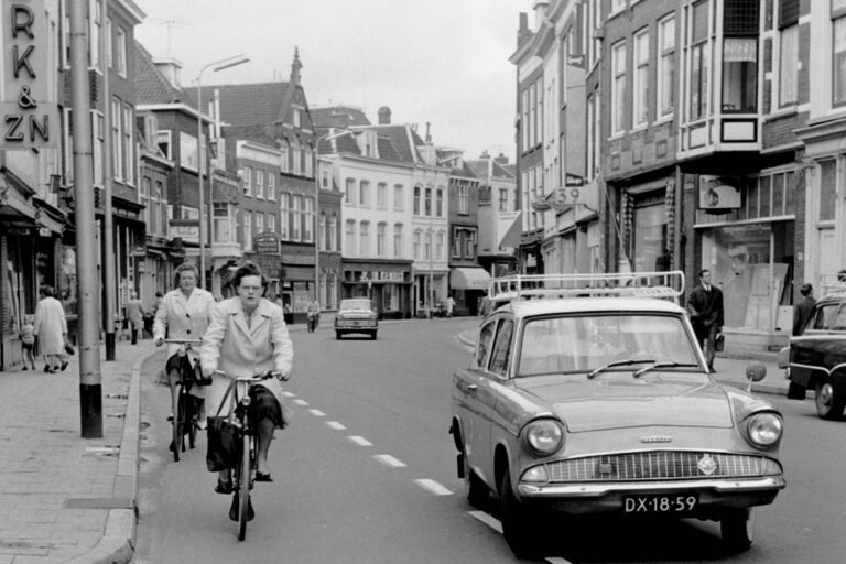 Radfahrer, Auto, Straße