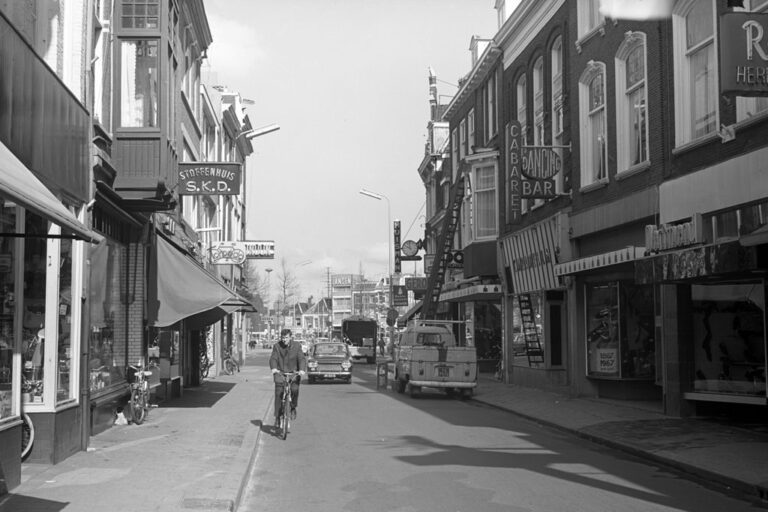 alte Aufnahme einer Straße in Utrecht