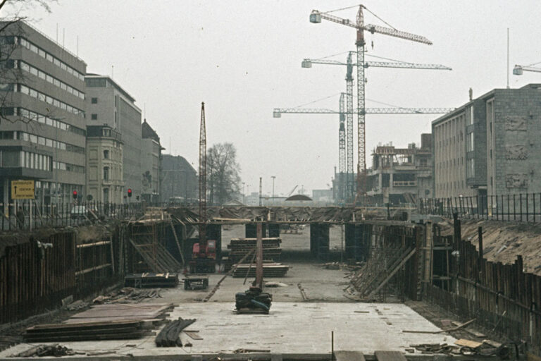 Bau einer Hochleistungsstraße