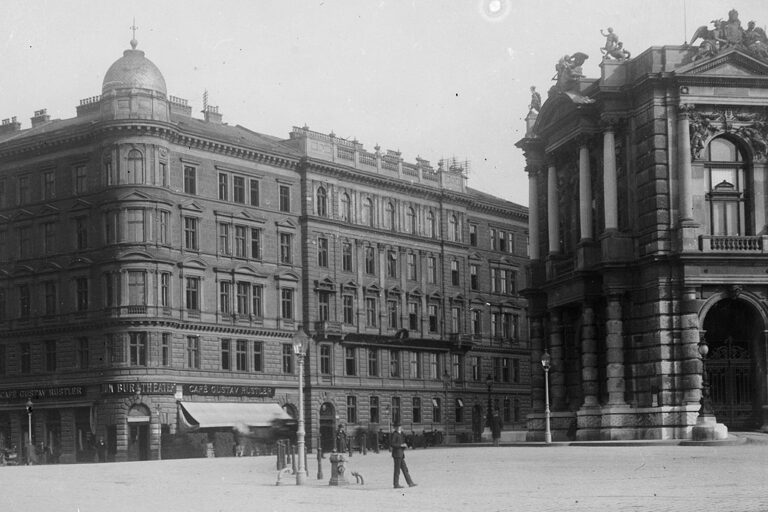 Burgtheater, Ringstraße, historische Aufnahme, Laternen