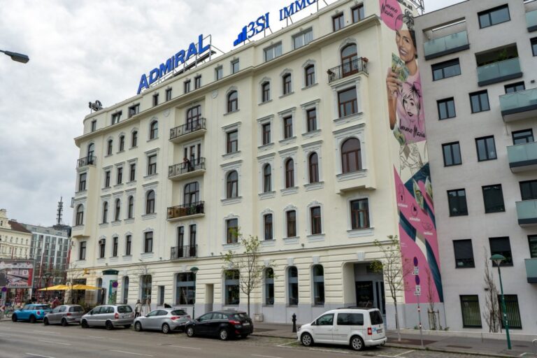 Altbau in Wien nach Fassadensanierung