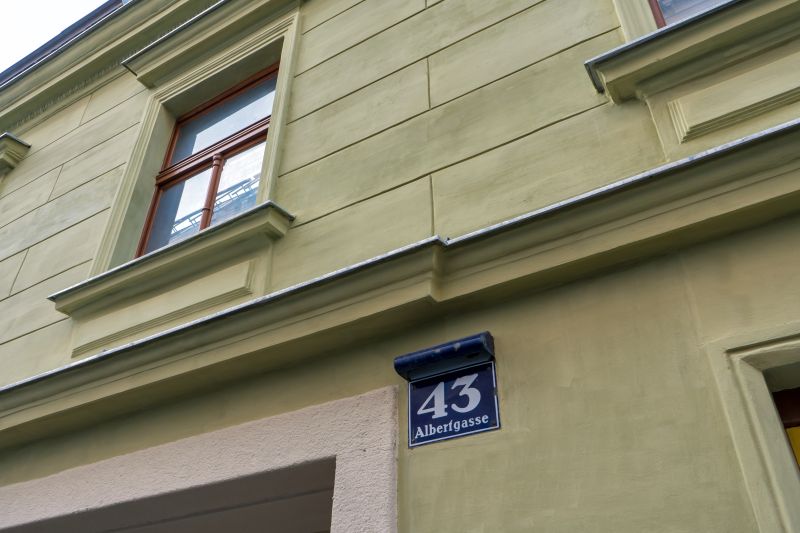 Mehr über den Artikel erfahren Albertgasse: Denkmalgeschütztes Haus endlich saniert